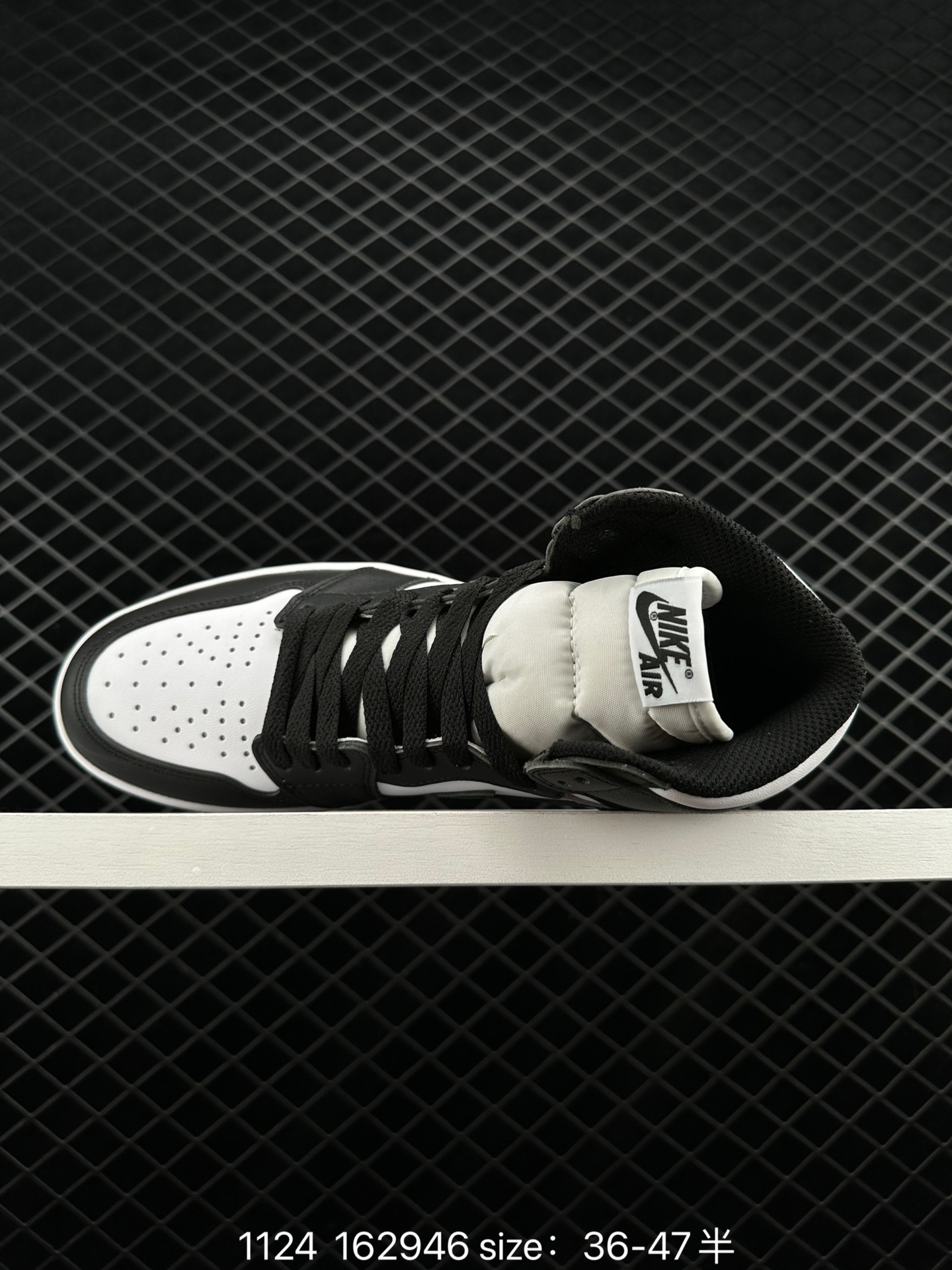 Nike Air Jordan 1 Retro High OG”Bred Toe“